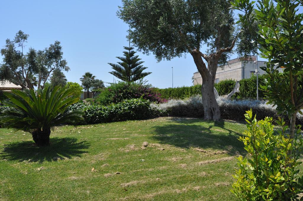 Bed & Breakfast Giardini Di Marzo Лечче Екстер'єр фото